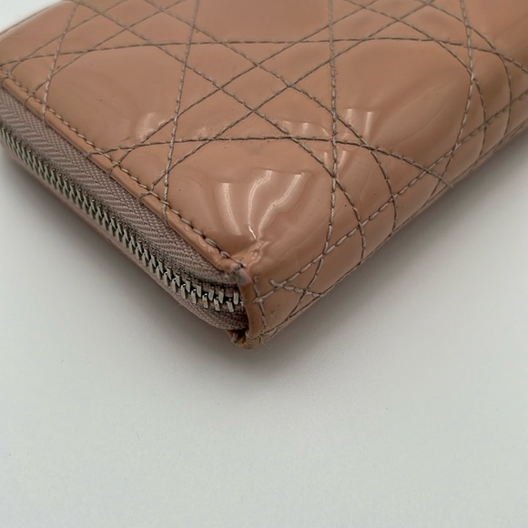 Lady Dior Cannage Zip Wallet - Picture 14 of 16